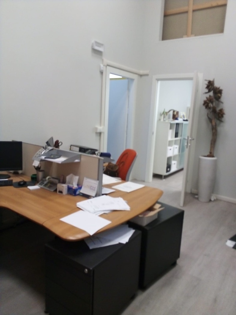 <span  class="uc_style_uc_tiles_grid_image_elementor_uc_items_attribute_title" style="color:#ffffff;">57593.jpg</span>