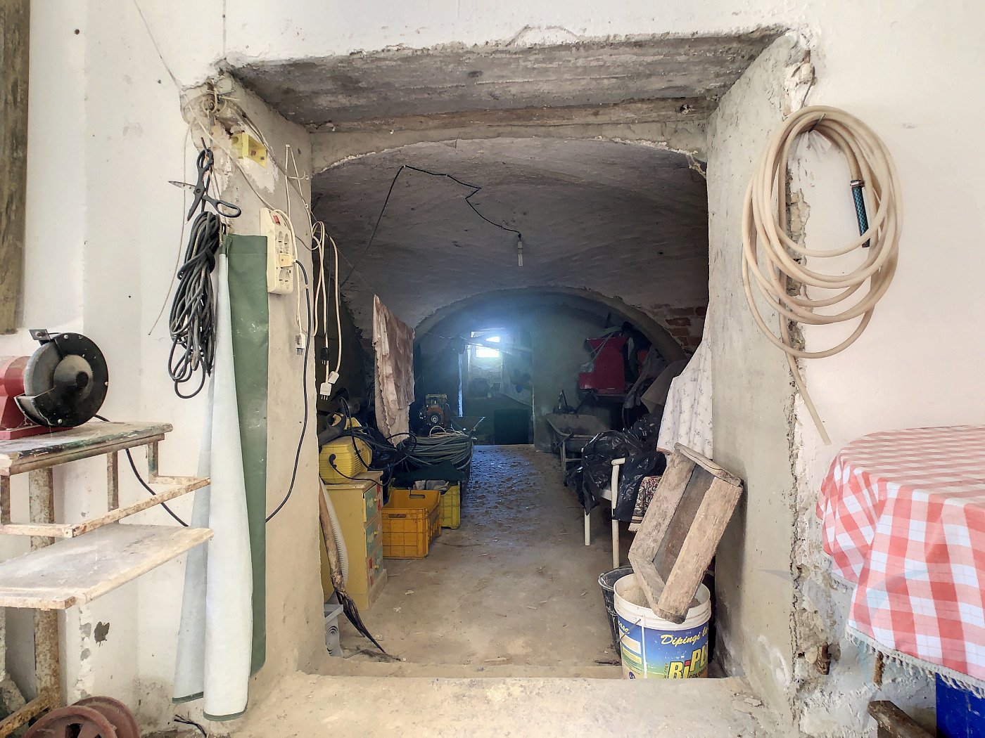 <span  class="uc_style_uc_tiles_grid_image_elementor_uc_items_attribute_title" style="color:#ffffff;">55674.jpg</span>