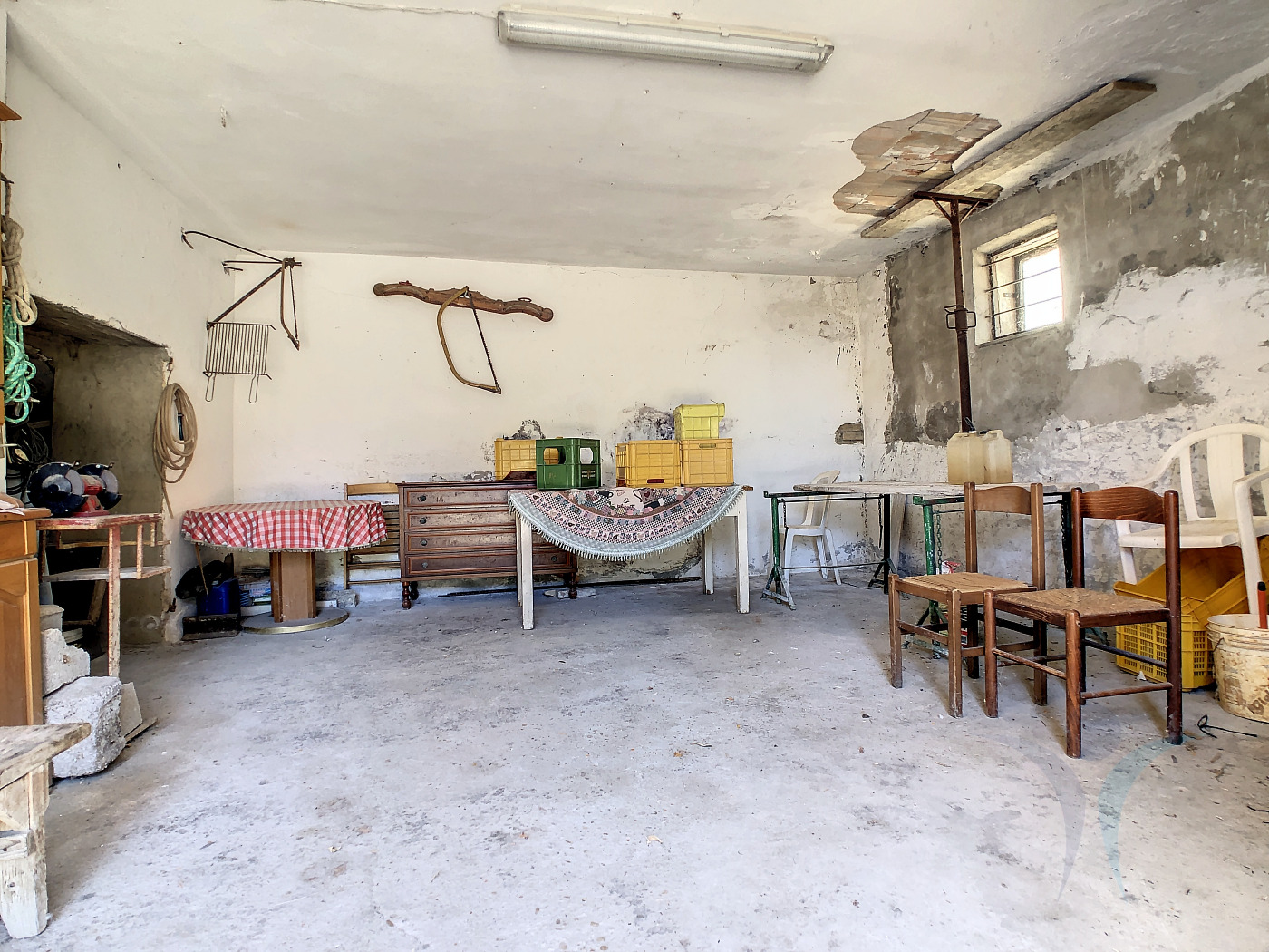 <span  class="uc_style_uc_tiles_grid_image_elementor_uc_items_attribute_title" style="color:#ffffff;">55678.jpg</span>