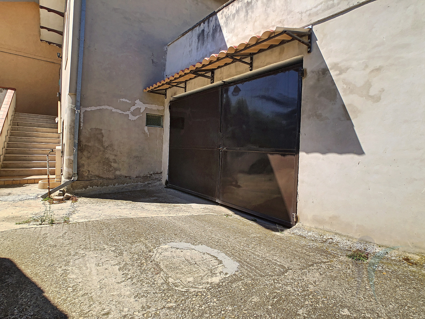 <span  class="uc_style_uc_tiles_grid_image_elementor_uc_items_attribute_title" style="color:#ffffff;">55681.jpg</span>