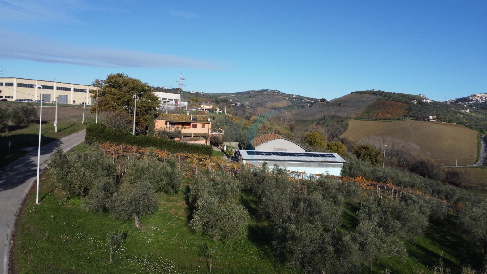 <span  class="uc_style_uc_tiles_grid_image_elementor_uc_items_attribute_title" style="color:#ffffff;">DCIM100MEDIADJI_0113.JPG</span>