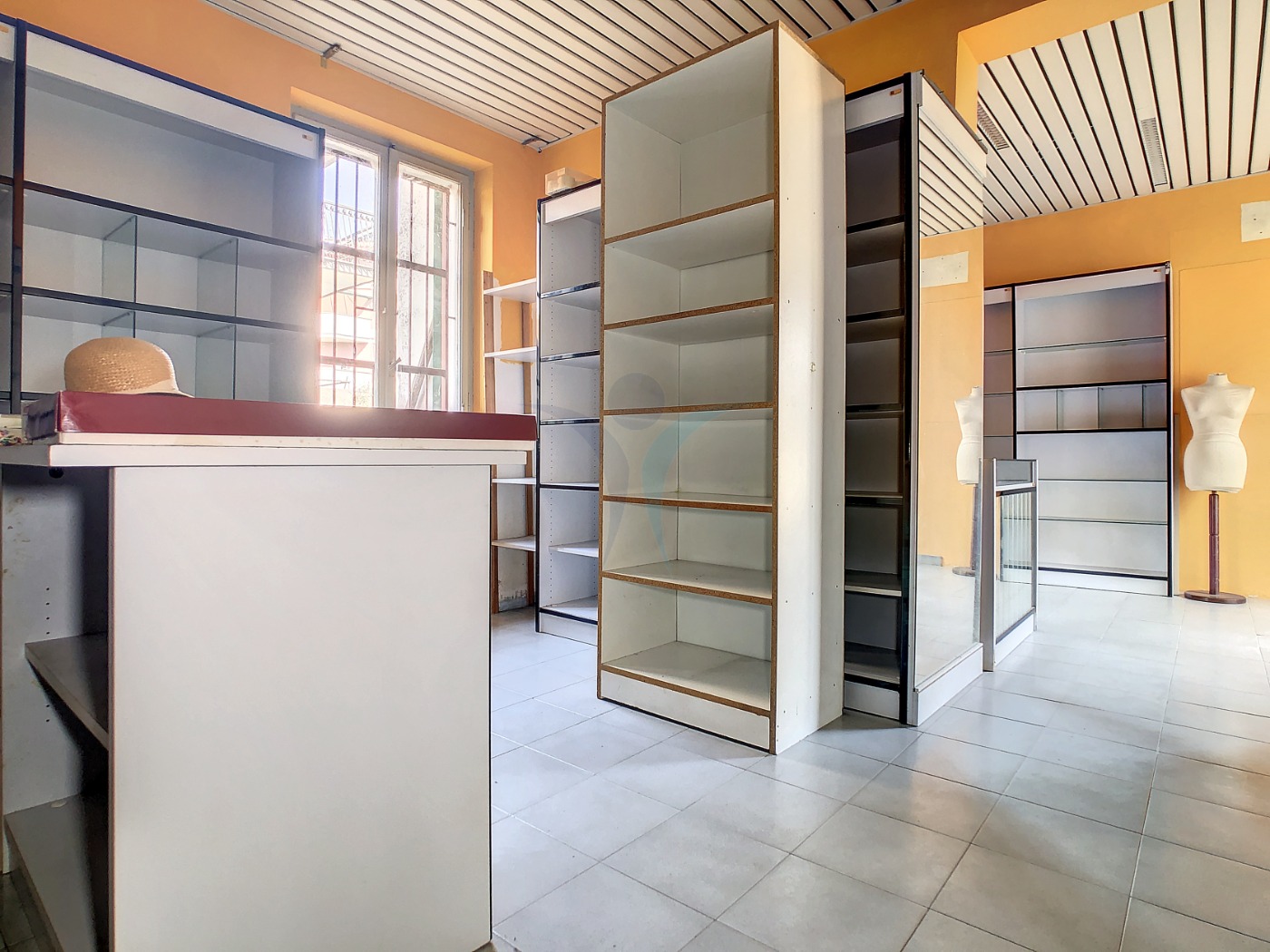 <span  class="uc_style_uc_tiles_grid_image_elementor_uc_items_attribute_title" style="color:#ffffff;">57268.jpg</span>