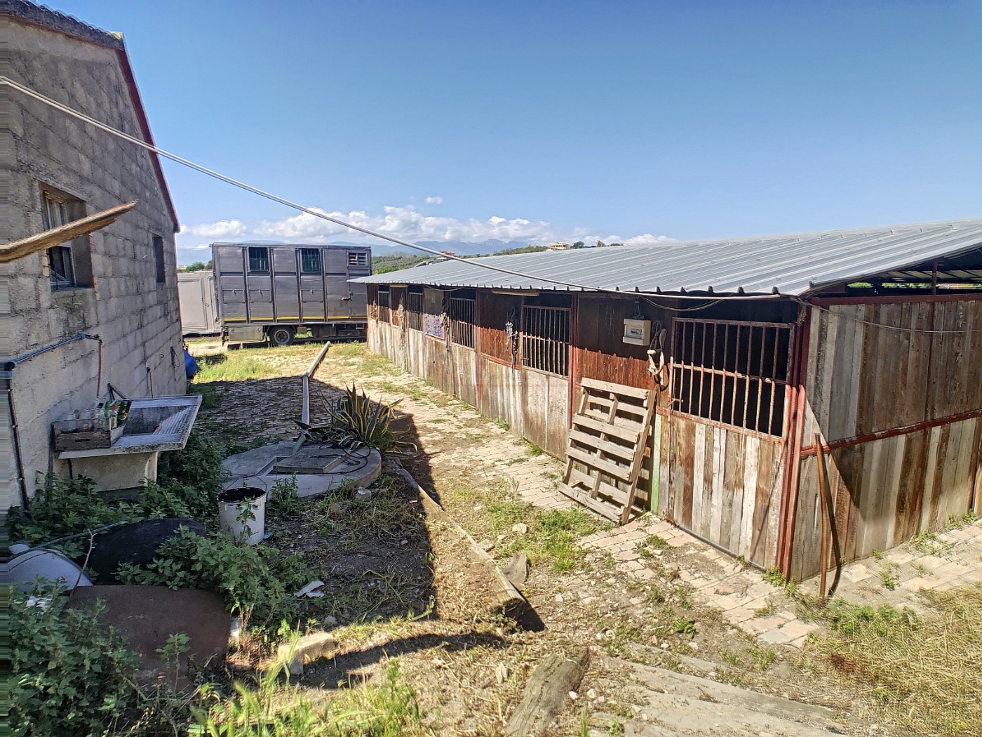 <span  class="uc_style_uc_tiles_grid_image_elementor_uc_items_attribute_title" style="color:#ffffff;">57614.jpg</span>