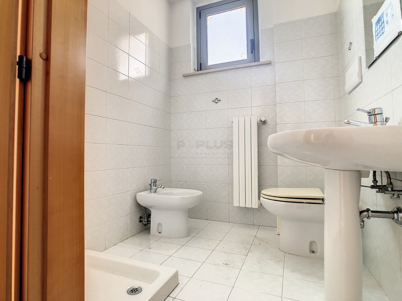 <span  class="uc_style_uc_tiles_grid_image_elementor_uc_items_attribute_title" style="color:#ffffff;">57675.jpg</span>