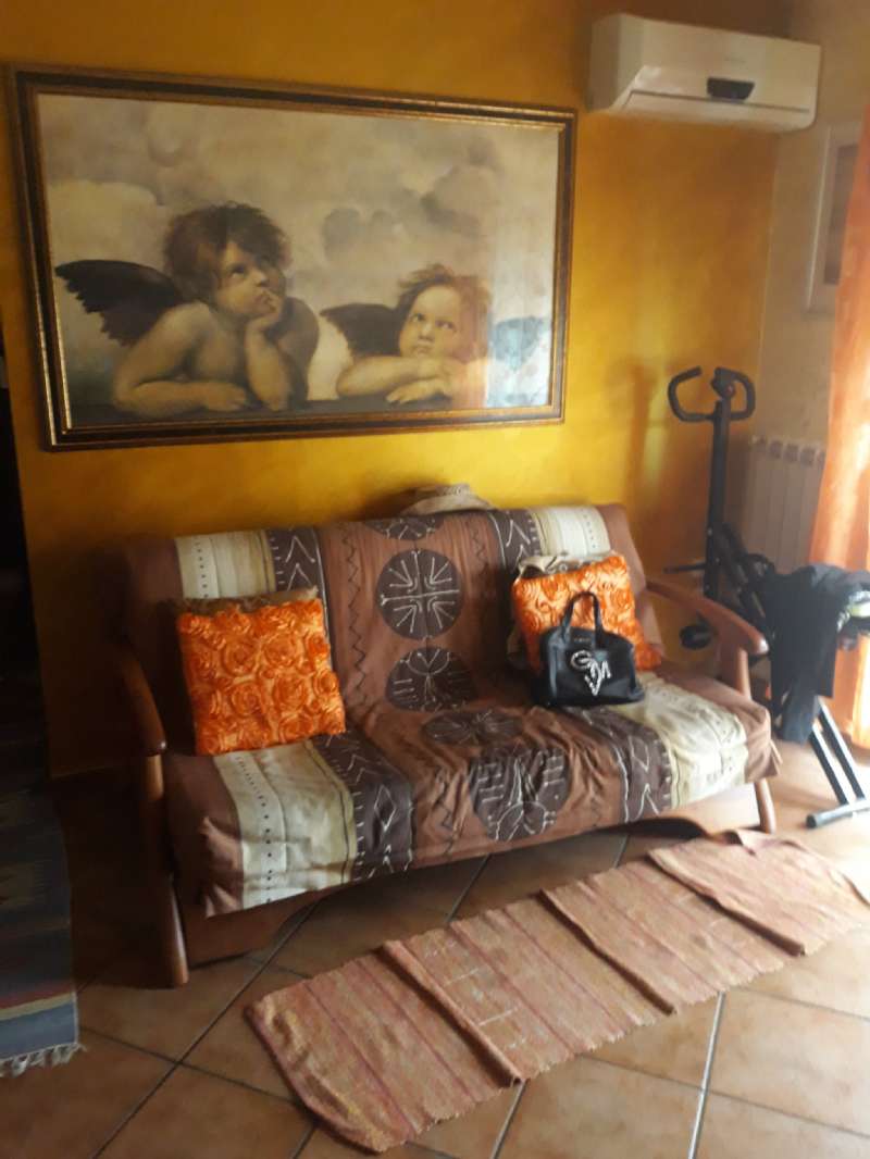 <span  class="uc_style_uc_tiles_grid_image_elementor_uc_items_attribute_title" style="color:#ffffff;">2585024753.jpg</span>