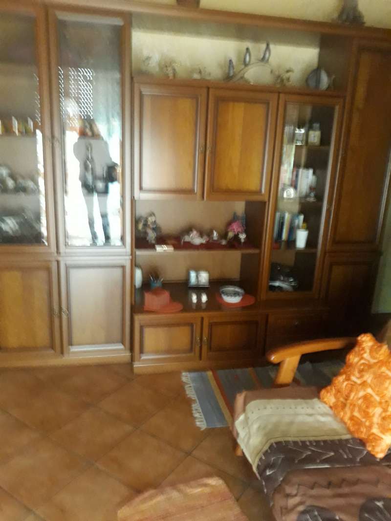 <span  class="uc_style_uc_tiles_grid_image_elementor_uc_items_attribute_title" style="color:#ffffff;">2585024754.jpg</span>