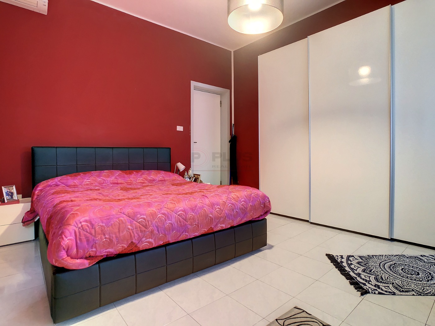 <span  class="uc_style_uc_tiles_grid_image_elementor_uc_items_attribute_title" style="color:#ffffff;">57526.jpg</span>