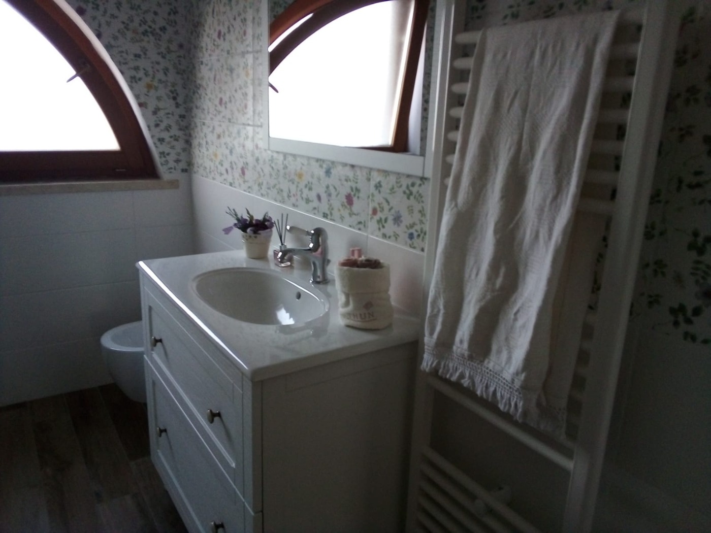 <span  class="uc_style_uc_tiles_grid_image_elementor_uc_items_attribute_title" style="color:#ffffff;">57811.jpg</span>