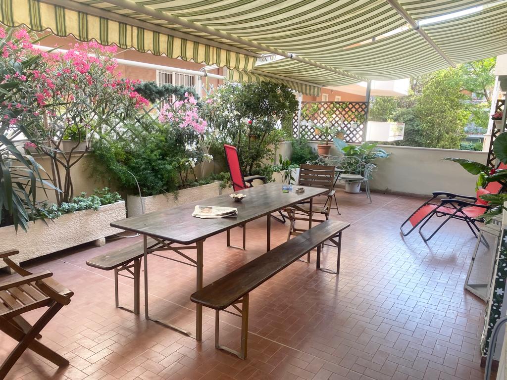 <span  class="uc_style_uc_tiles_grid_image_elementor_uc_items_attribute_title" style="color:#ffffff;">57955.jpg</span>