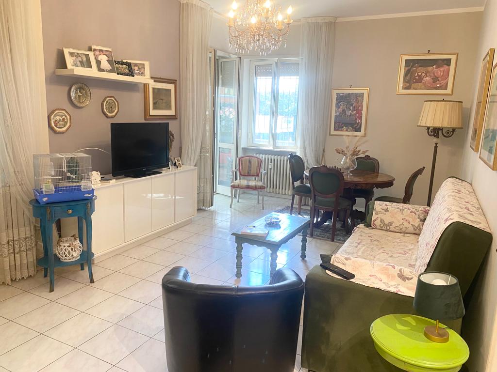 <span  class="uc_style_uc_tiles_grid_image_elementor_uc_items_attribute_title" style="color:#ffffff;">57963.jpg</span>