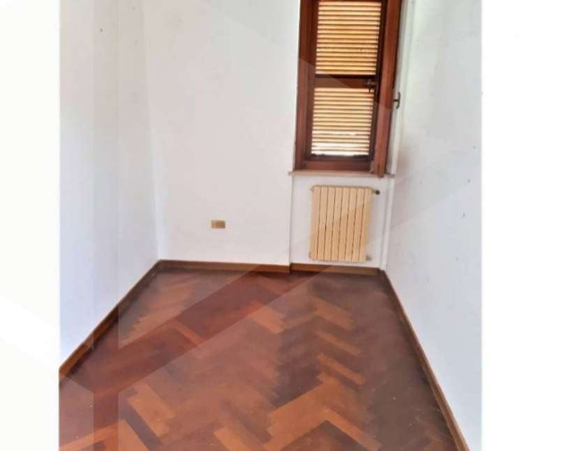 <span  class="uc_style_uc_tiles_grid_image_elementor_uc_items_attribute_title" style="color:#ffffff;">58037.jpg</span>