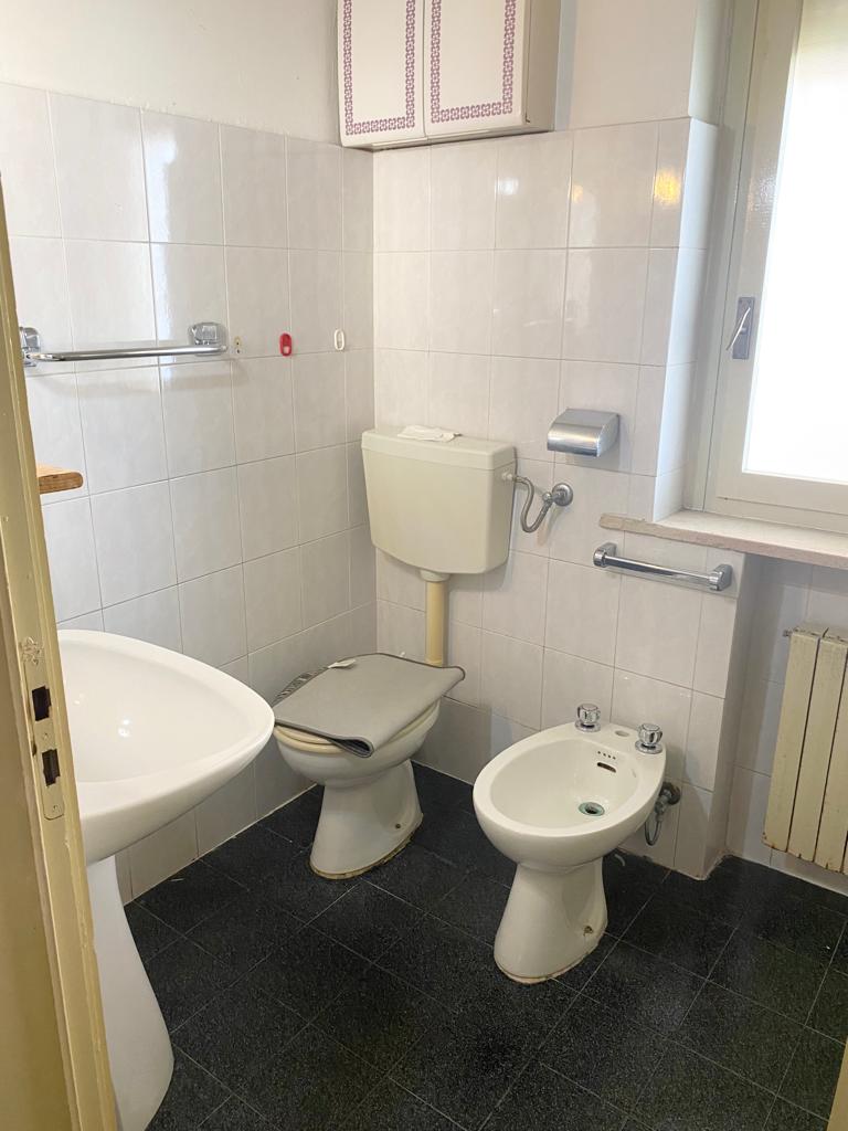 <span  class="uc_style_uc_tiles_grid_image_elementor_uc_items_attribute_title" style="color:#ffffff;">58049.jpg</span>