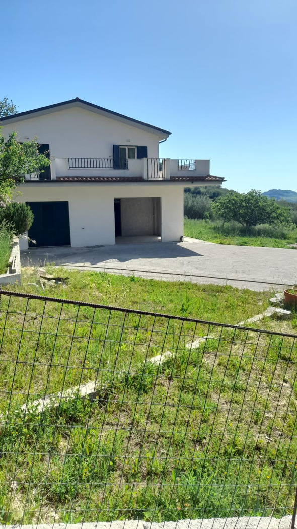 <span  class="uc_style_uc_tiles_grid_image_elementor_uc_items_attribute_title" style="color:#ffffff;">58107.jpeg</span>