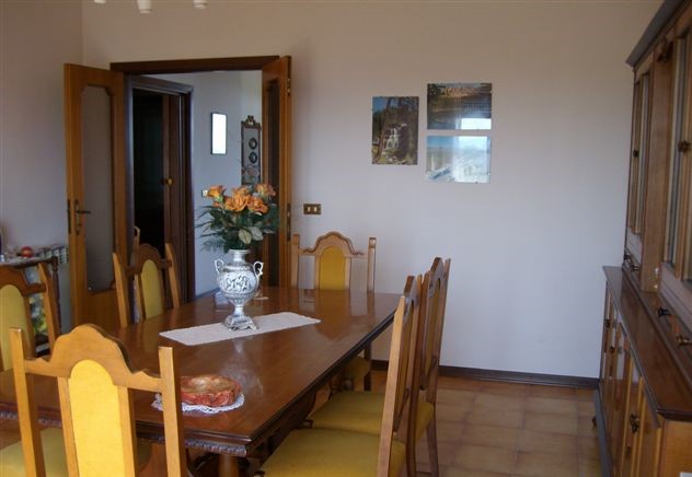 <span  class="uc_style_uc_tiles_grid_image_elementor_uc_items_attribute_title" style="color:#ffffff;">58134.jpg</span>