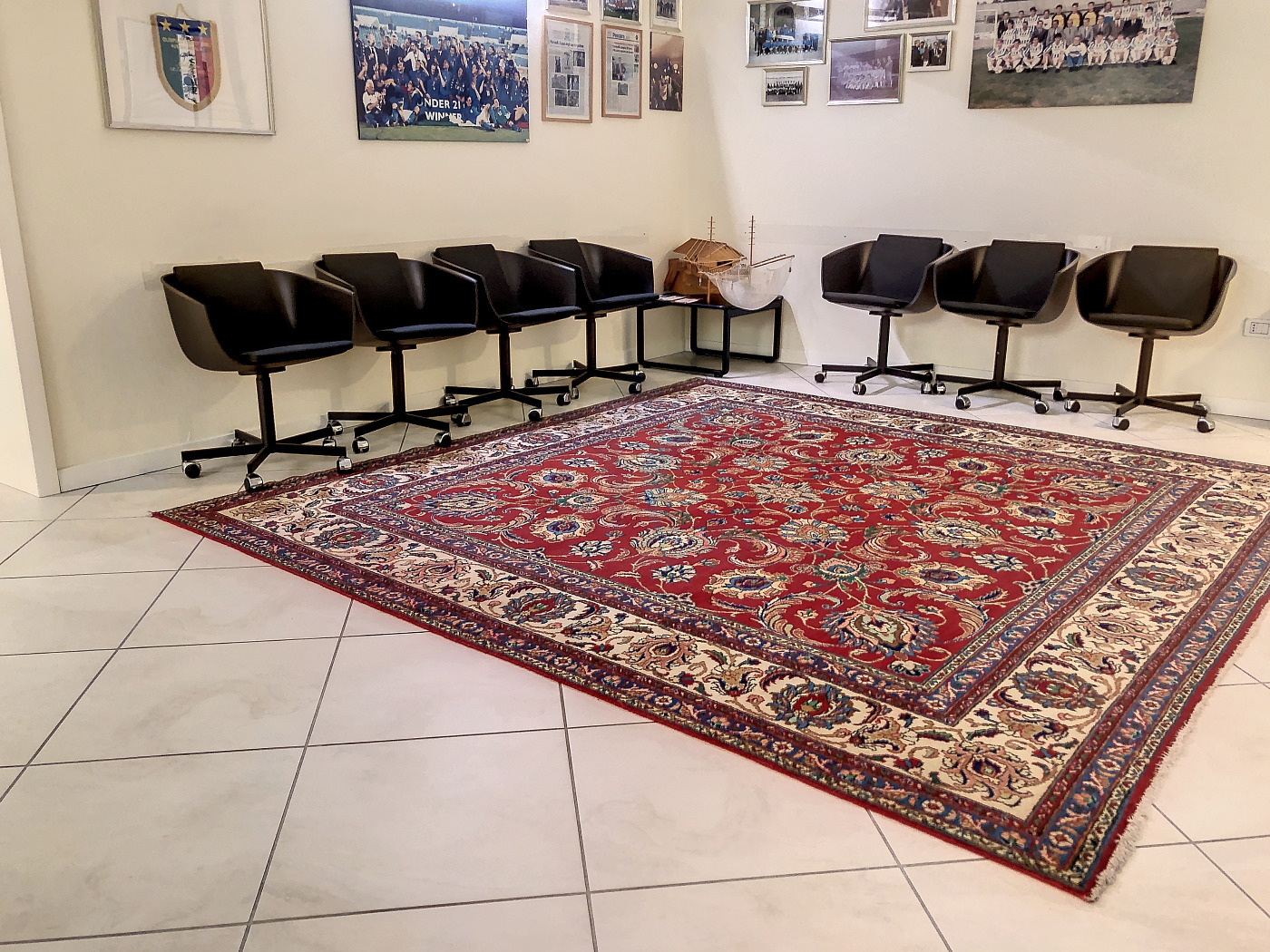 <span  class="uc_style_uc_tiles_grid_image_elementor_uc_items_attribute_title" style="color:#ffffff;">58211.jpg</span>