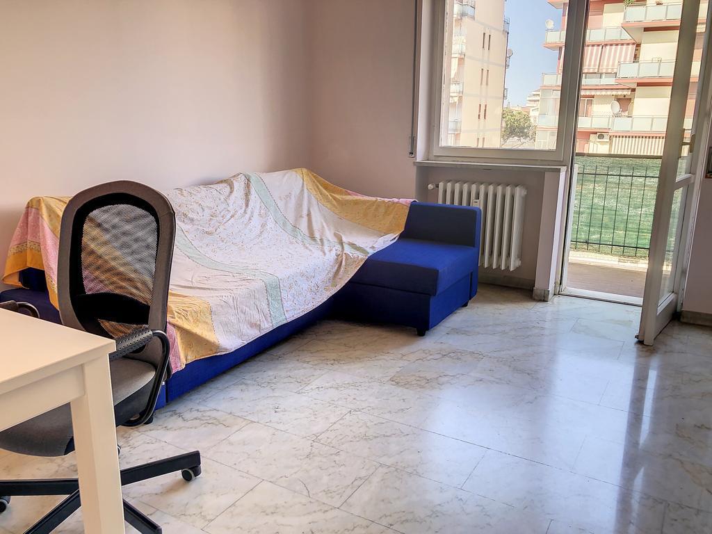 <span  class="uc_style_uc_tiles_grid_image_elementor_uc_items_attribute_title" style="color:#ffffff;">58225.jpg</span>