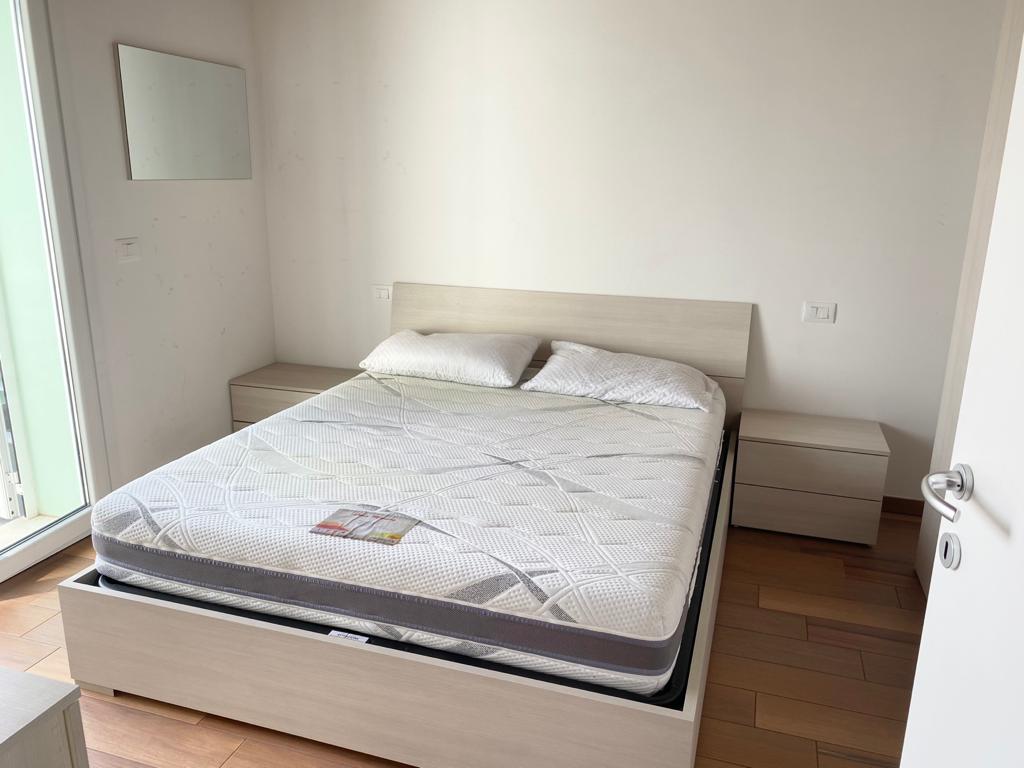 <span  class="uc_style_uc_tiles_grid_image_elementor_uc_items_attribute_title" style="color:#ffffff;">53190.jpg</span>