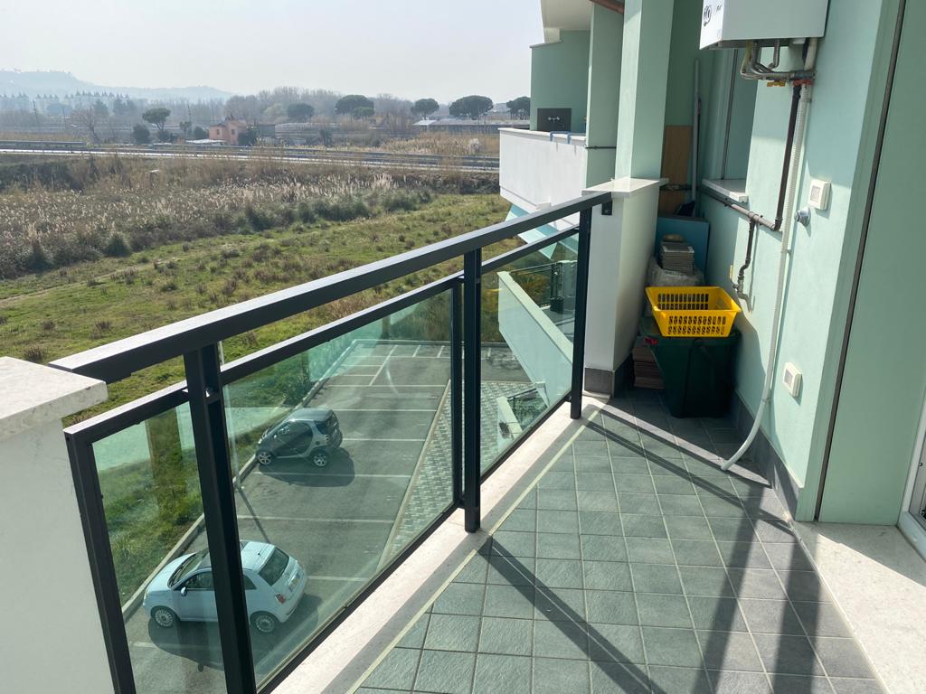 <span  class="uc_style_uc_tiles_grid_image_elementor_uc_items_attribute_title" style="color:#ffffff;">53201.jpg</span>