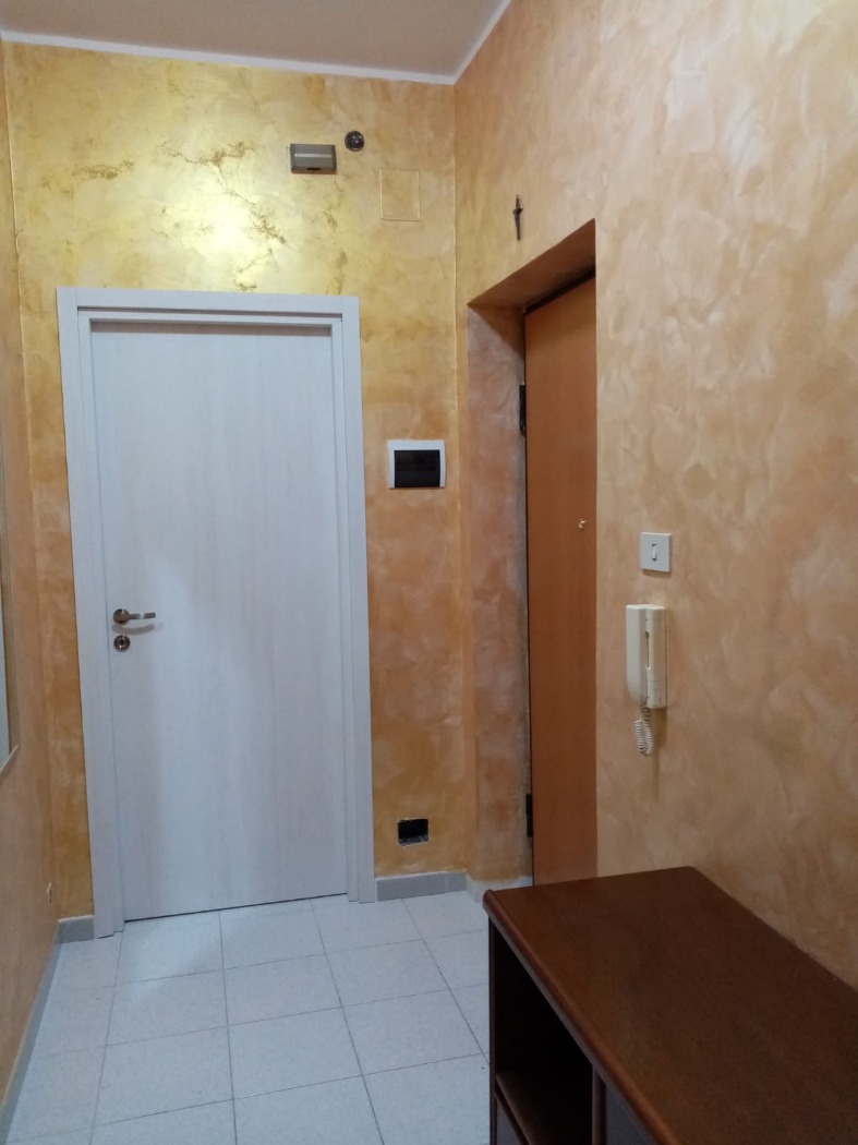 <span  class="uc_style_uc_tiles_grid_image_elementor_uc_items_attribute_title" style="color:#ffffff;">56690.jpg</span>