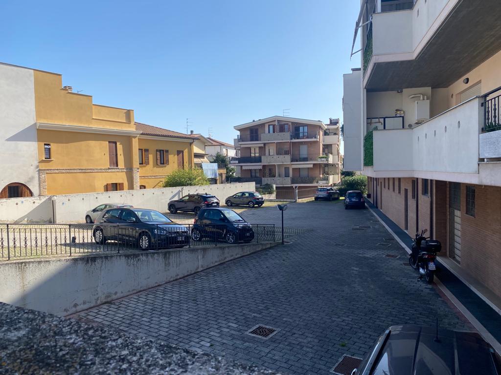 <span  class="uc_style_uc_tiles_grid_image_elementor_uc_items_attribute_title" style="color:#ffffff;">58251.jpg</span>