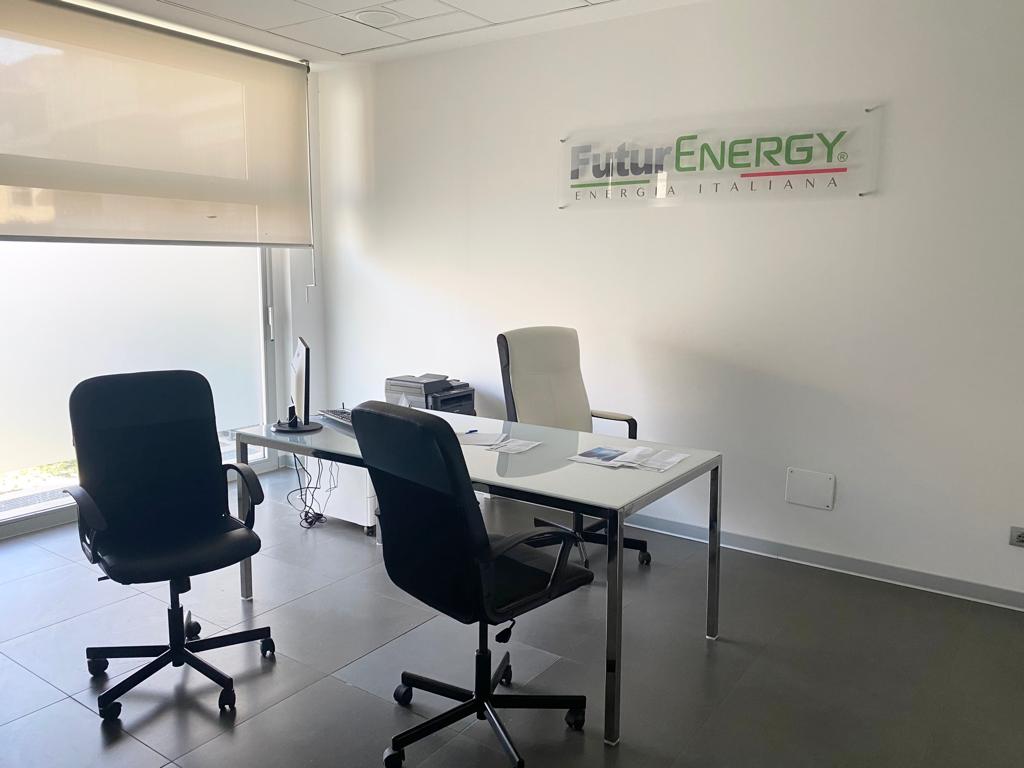 <span  class="uc_style_uc_tiles_grid_image_elementor_uc_items_attribute_title" style="color:#ffffff;">58252.jpg</span>