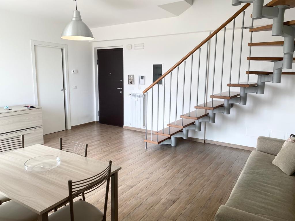 <span  class="uc_style_uc_tiles_grid_image_elementor_uc_items_attribute_title" style="color:#ffffff;">58335.jpg</span>