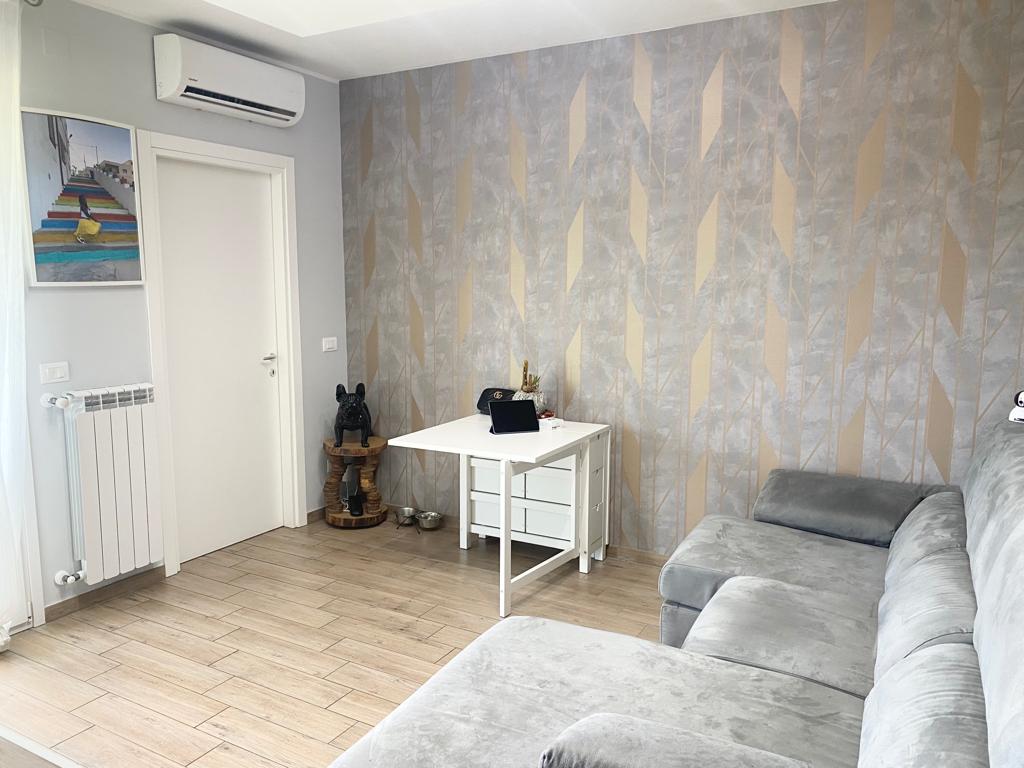 <span  class="uc_style_uc_tiles_grid_image_elementor_uc_items_attribute_title" style="color:#ffffff;">58350.jpeg</span>