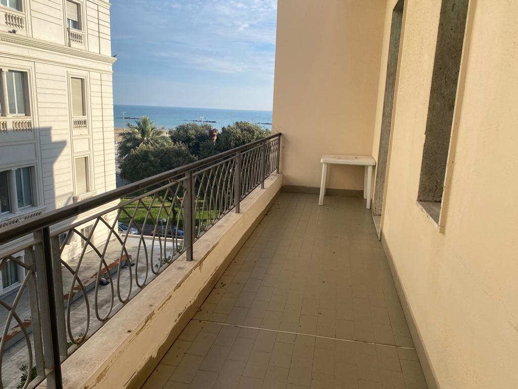 <span  class="uc_style_uc_tiles_grid_image_elementor_uc_items_attribute_title" style="color:#ffffff;">58382.jpeg</span>