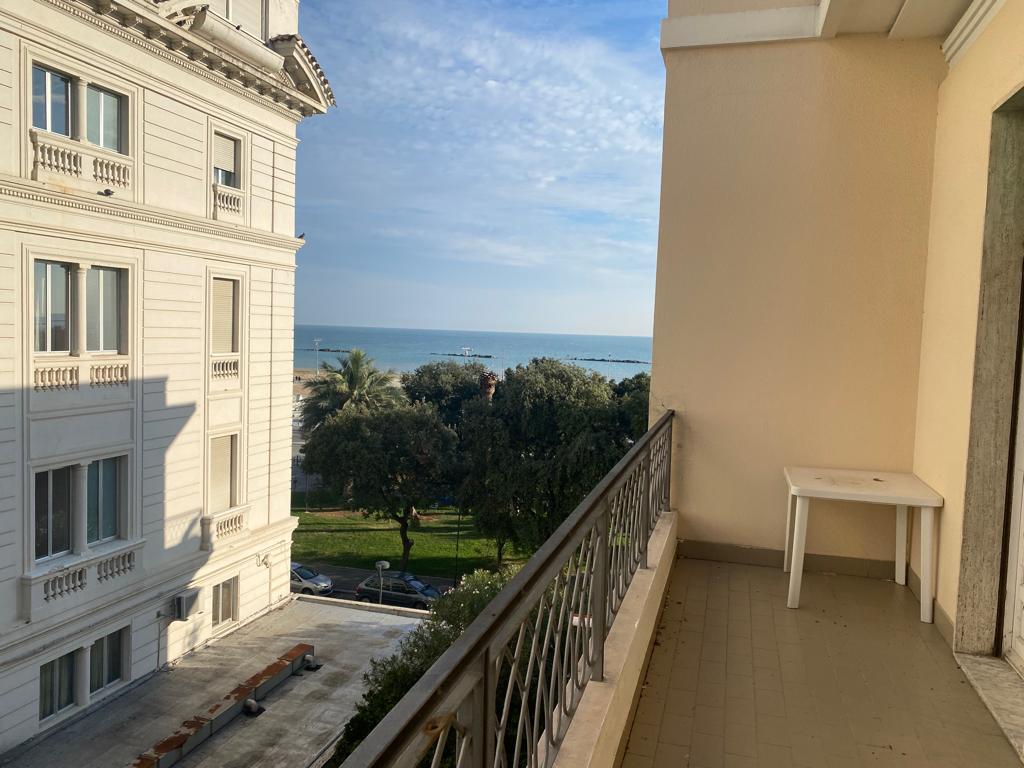 <span  class="uc_style_uc_tiles_grid_image_elementor_uc_items_attribute_title" style="color:#ffffff;">Appartamenti in ACQUISTO a Pescara</span>