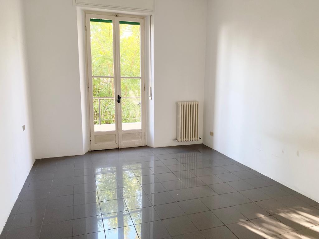 <span  class="uc_style_uc_tiles_grid_image_elementor_uc_items_attribute_title" style="color:#ffffff;">58384.jpeg</span>