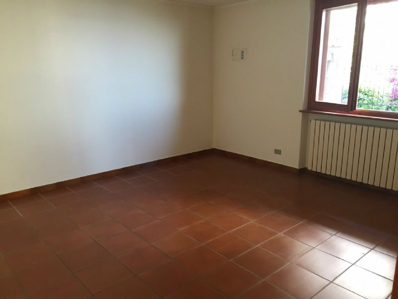 <span  class="uc_style_uc_tiles_grid_image_elementor_uc_items_attribute_title" style="color:#ffffff;">682310301.jpg</span>