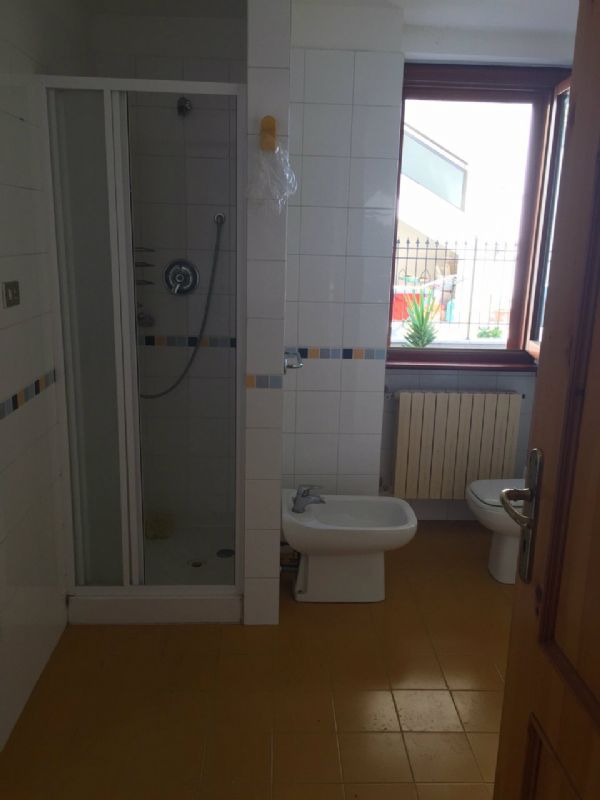 <span  class="uc_style_uc_tiles_grid_image_elementor_uc_items_attribute_title" style="color:#ffffff;">682310579.jpg</span>