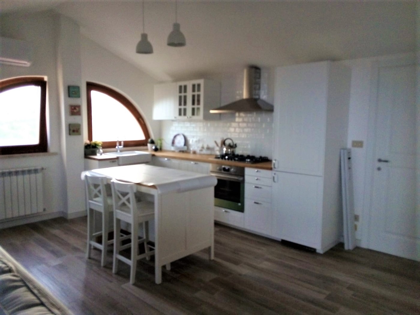 <span  class="uc_style_uc_tiles_grid_image_elementor_uc_items_attribute_title" style="color:#ffffff;">58449.jpg</span>