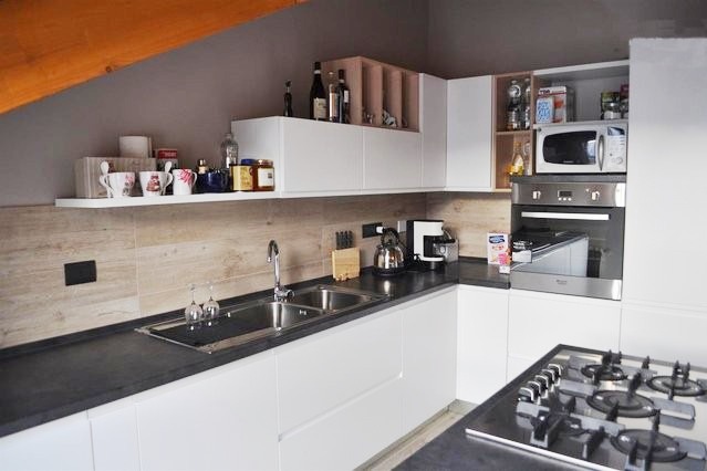 <span  class="uc_style_uc_tiles_grid_image_elementor_uc_items_attribute_title" style="color:#ffffff;">19032.jpg</span>