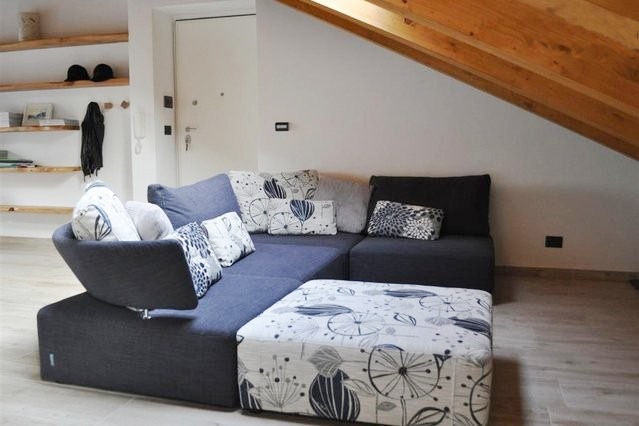 <span  class="uc_style_uc_tiles_grid_image_elementor_uc_items_attribute_title" style="color:#ffffff;">19038.jpg</span>