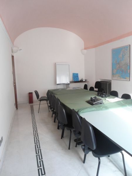 <span  class="uc_style_uc_tiles_grid_image_elementor_uc_items_attribute_title" style="color:#ffffff;">20098.jpg</span>