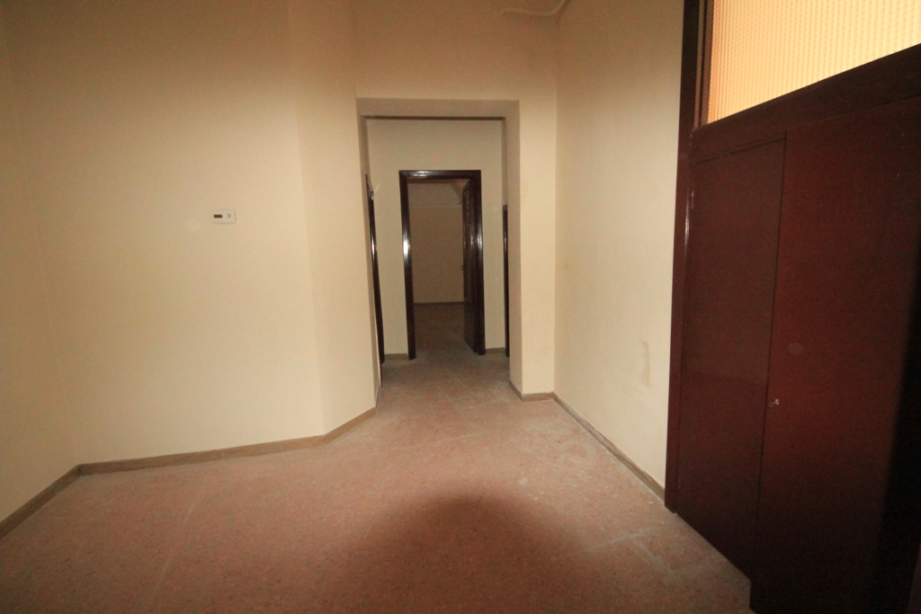 <span  class="uc_style_uc_tiles_grid_image_elementor_uc_items_attribute_title" style="color:#ffffff;">20715.jpg</span>