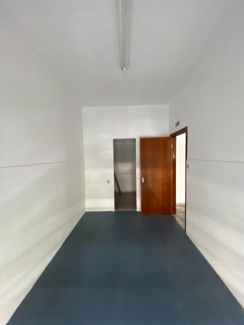 <span  class="uc_style_uc_tiles_grid_image_elementor_uc_items_attribute_title" style="color:#ffffff;">20742.jpg</span>