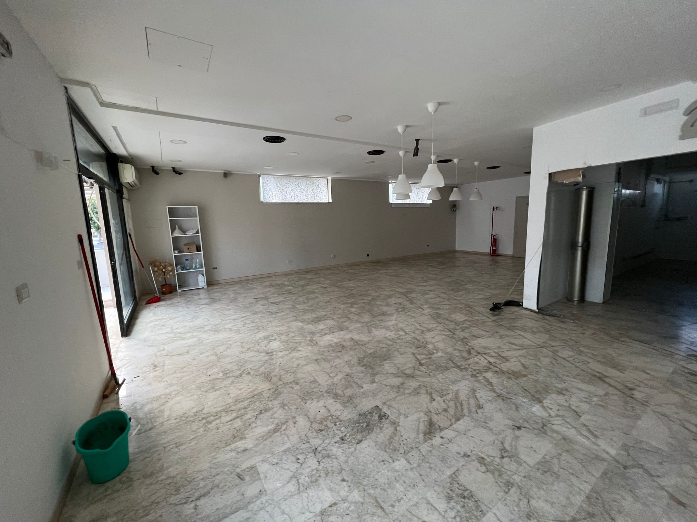 <span  class="uc_style_uc_tiles_grid_image_elementor_uc_items_attribute_title" style="color:#ffffff;">22831.jpeg</span>