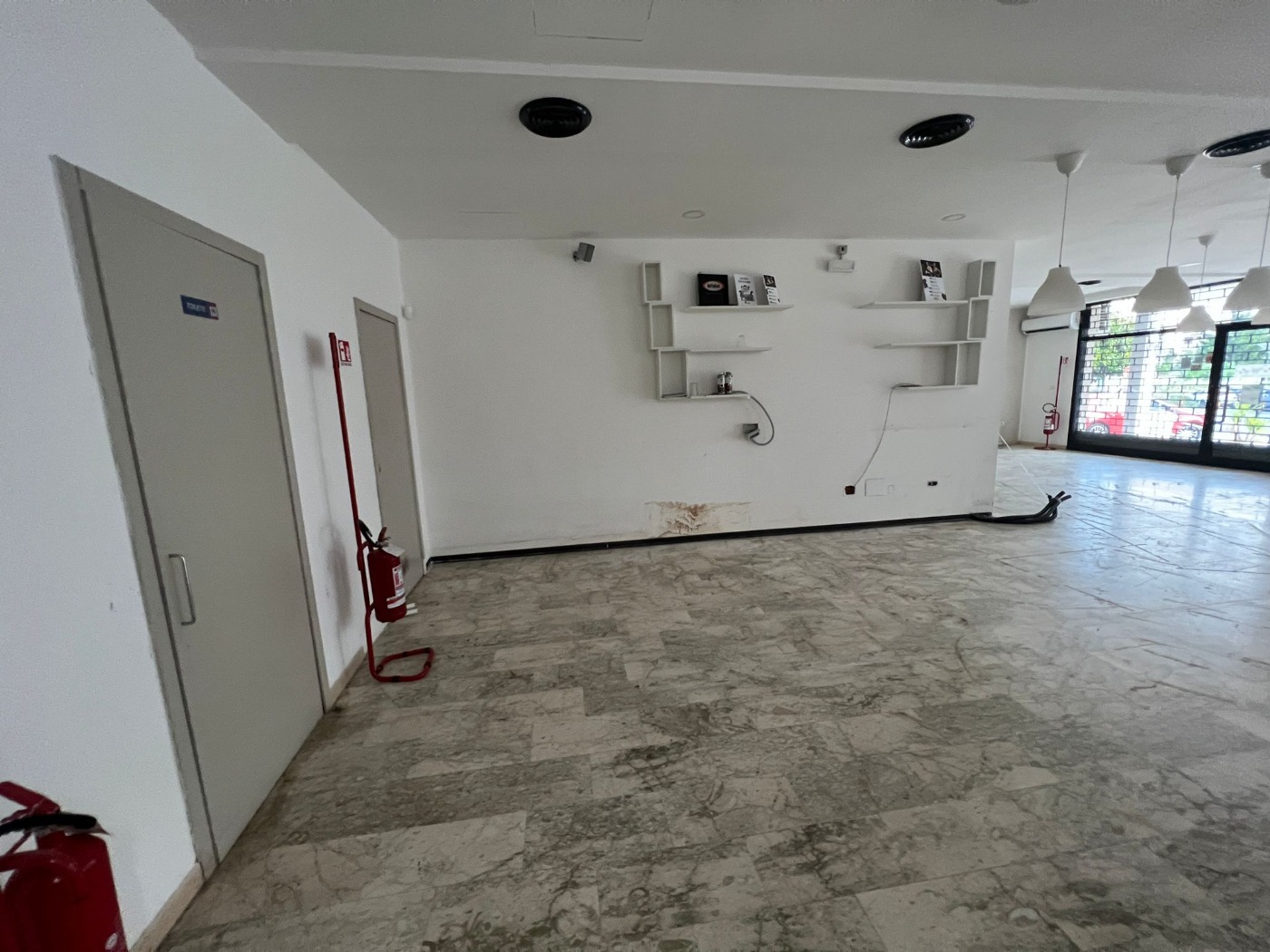 <span  class="uc_style_uc_tiles_grid_image_elementor_uc_items_attribute_title" style="color:#ffffff;">22841.jpeg</span>