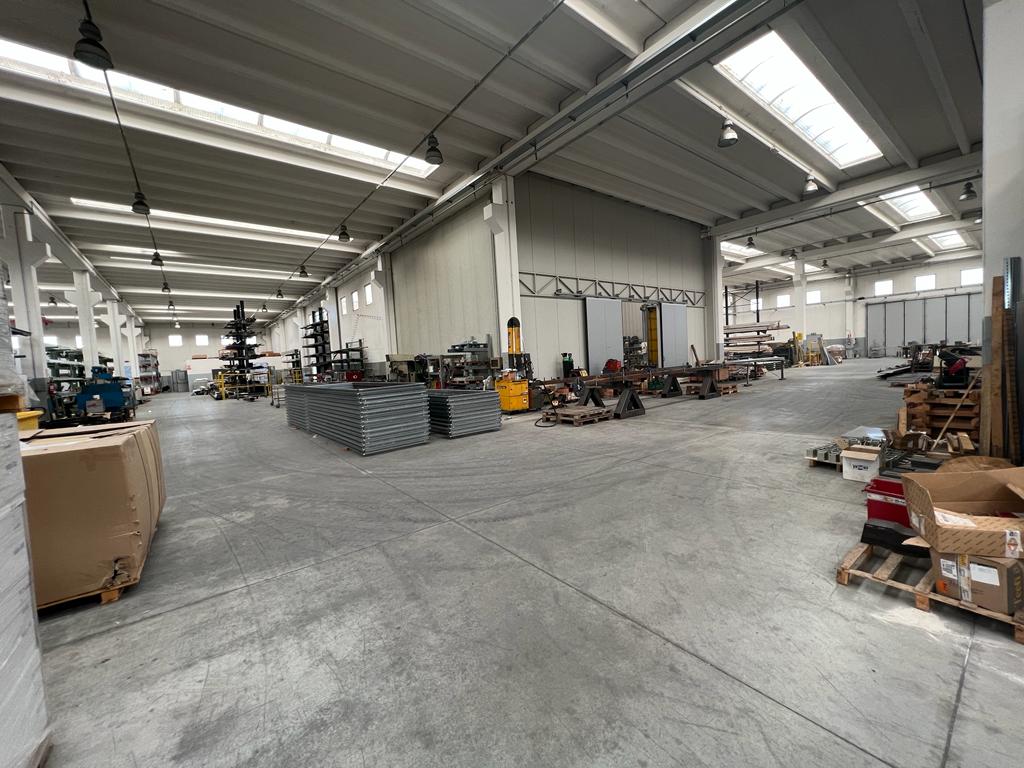 <span  class="uc_style_uc_tiles_grid_image_elementor_uc_items_attribute_title" style="color:#ffffff;">23175.jpeg</span>