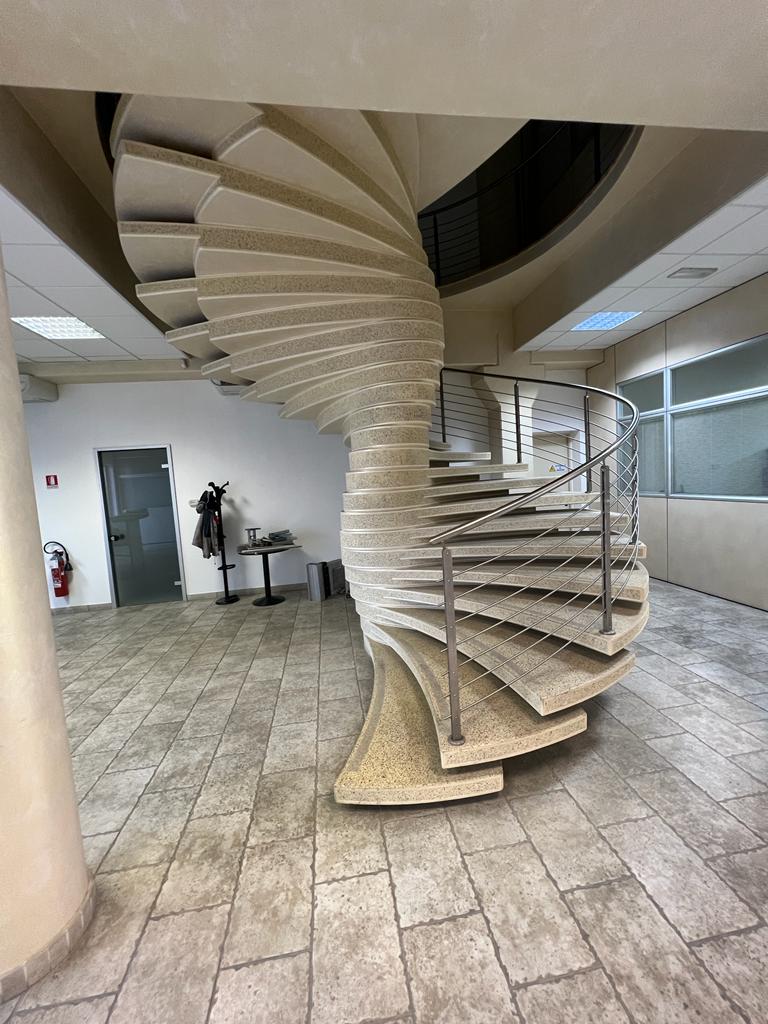 <span  class="uc_style_uc_tiles_grid_image_elementor_uc_items_attribute_title" style="color:#ffffff;">23177.jpeg</span>