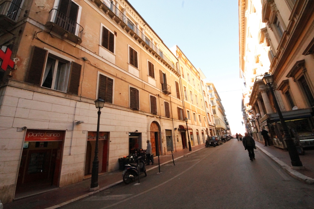 <span  class="uc_style_uc_tiles_grid_image_elementor_uc_items_attribute_title" style="color:#ffffff;">23610.jpg</span>