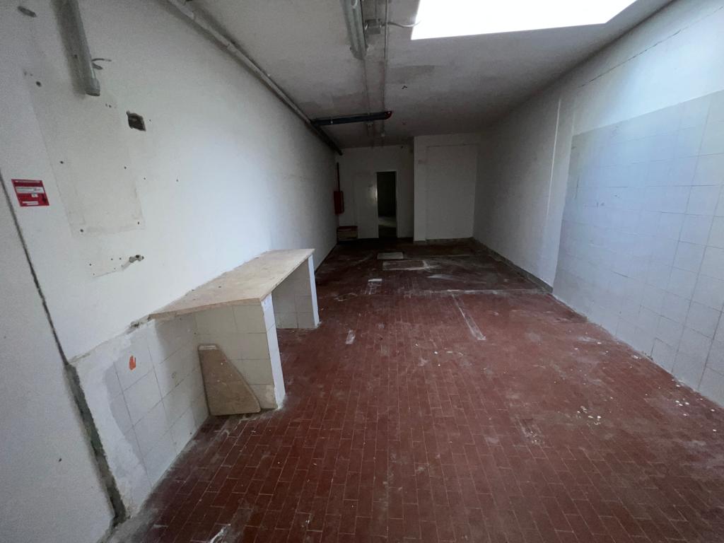 <span  class="uc_style_uc_tiles_grid_image_elementor_uc_items_attribute_title" style="color:#ffffff;">23689.jpeg</span>