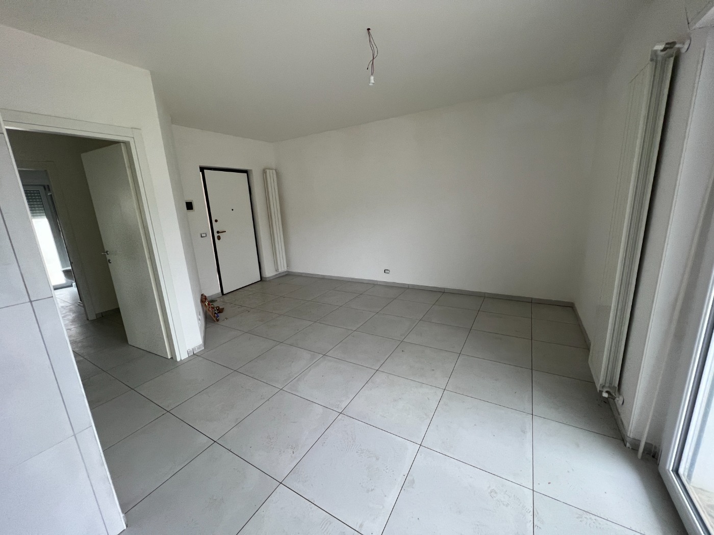 <span  class="uc_style_uc_tiles_grid_image_elementor_uc_items_attribute_title" style="color:#ffffff;">24393.jpg</span>