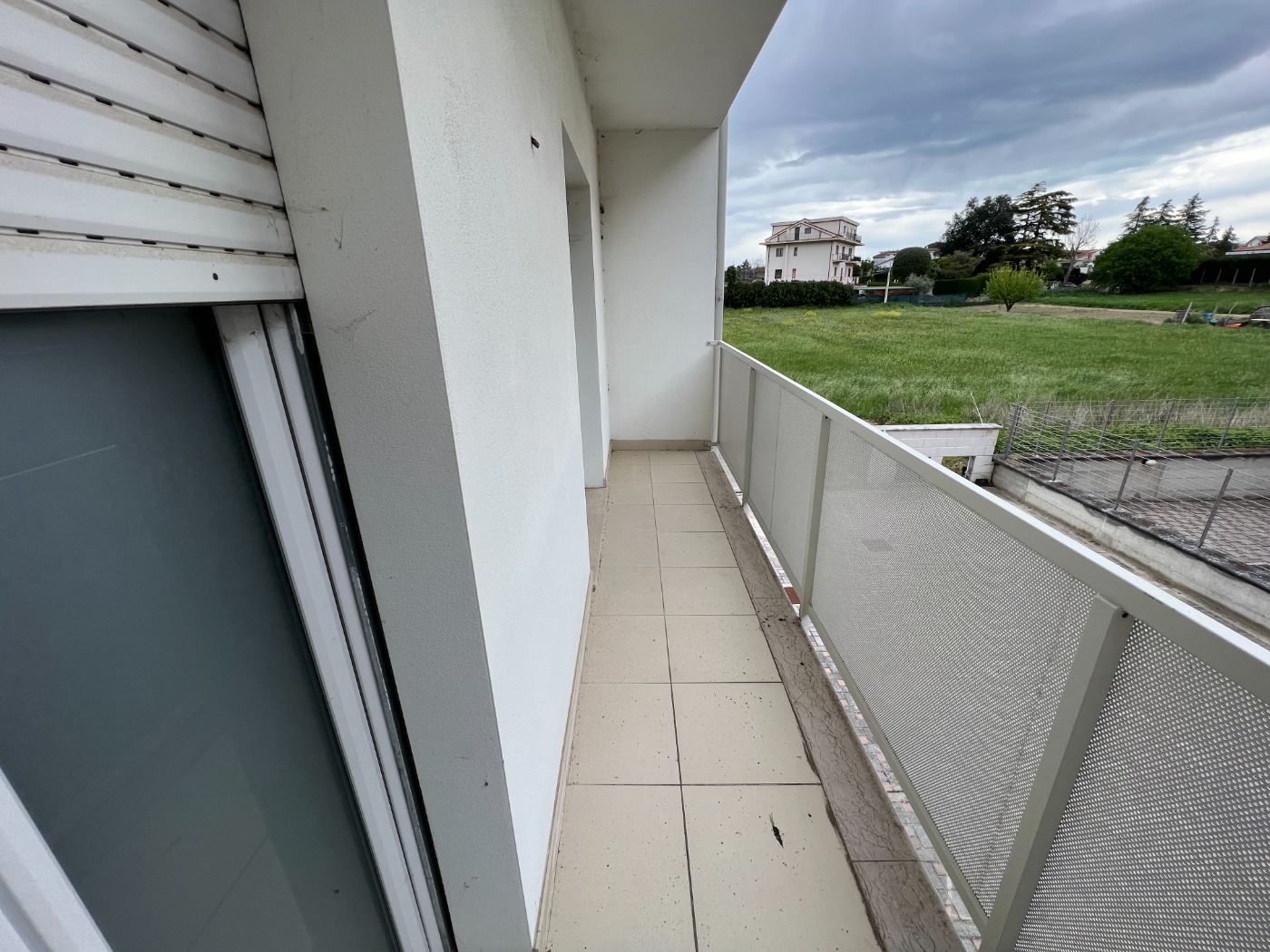 <span  class="uc_style_uc_tiles_grid_image_elementor_uc_items_attribute_title" style="color:#ffffff;">24398.jpg</span>