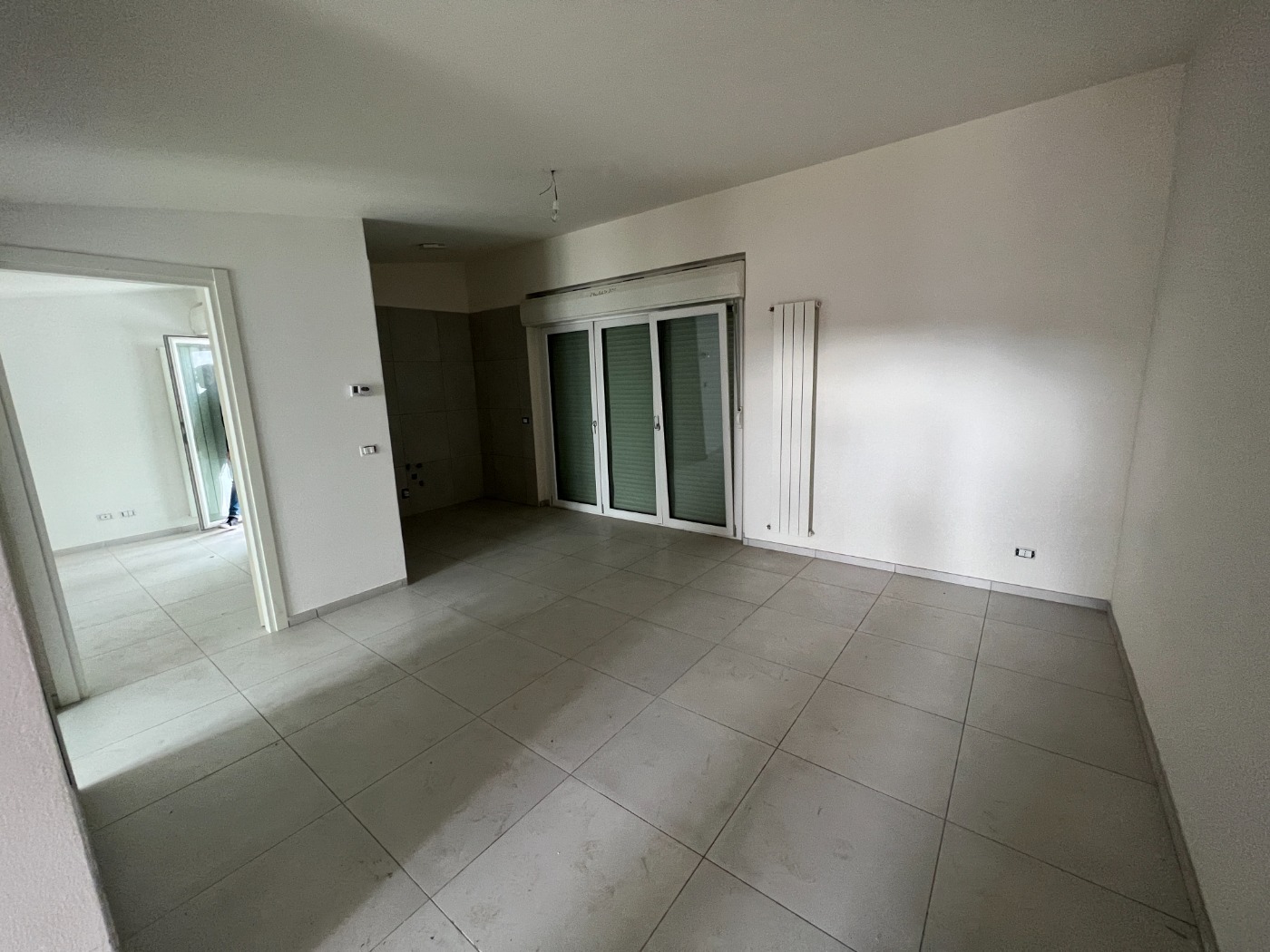 <span  class="uc_style_uc_tiles_grid_image_elementor_uc_items_attribute_title" style="color:#ffffff;">24402.jpg</span>