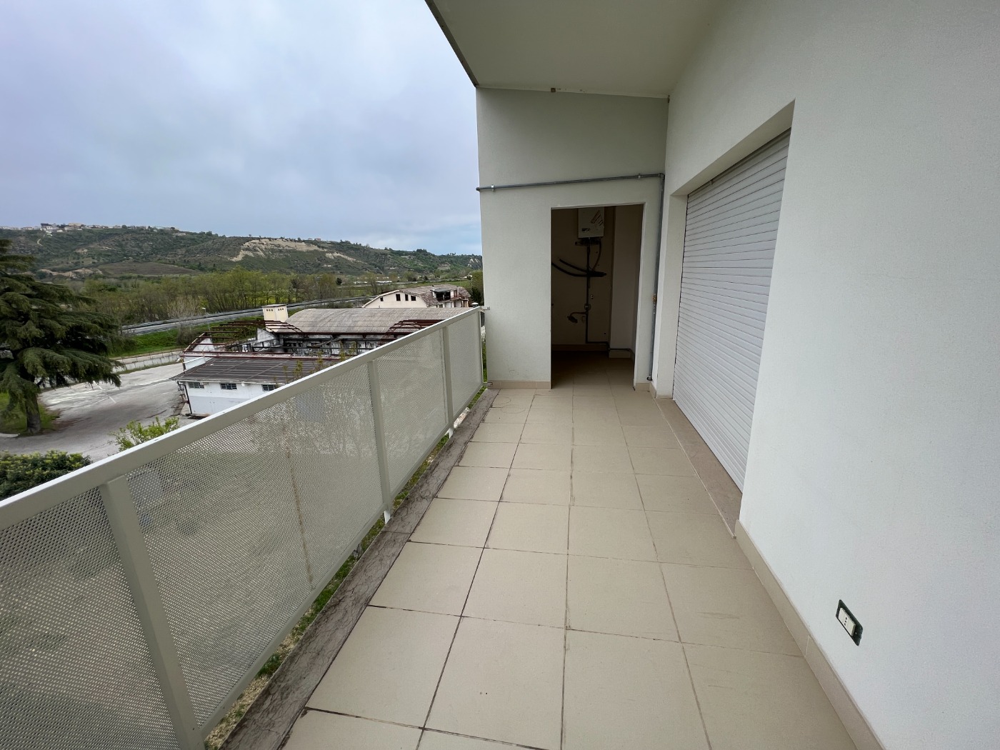 <span  class="uc_style_uc_tiles_grid_image_elementor_uc_items_attribute_title" style="color:#ffffff;">24407.jpg</span>