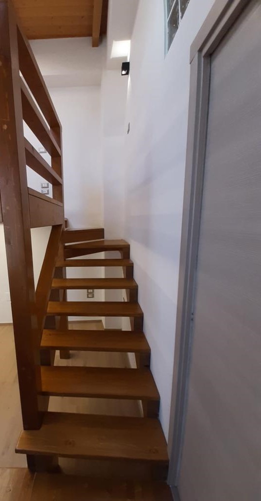 <span  class="uc_style_uc_tiles_grid_image_elementor_uc_items_attribute_title" style="color:#ffffff;">24756.jpeg</span>